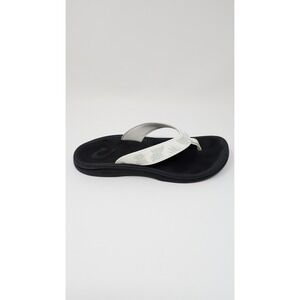 OluKai 'Ohana Women's Flip Flops Size 7 Black White Pineapple Print Comfort‎